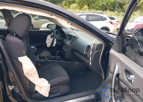 2014 Nissan Maxima 3.5 S z USA, uszkodzony, nr VIN 1N4AA5AP8EC441879